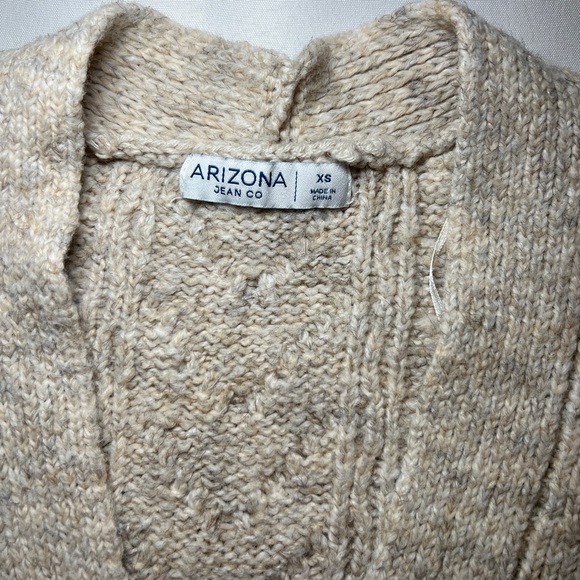 Arizona Women’s Cream Oversized Cable‎ Knit Cardigan Cottagecore Grandpacore XS - Picture 9 of 14